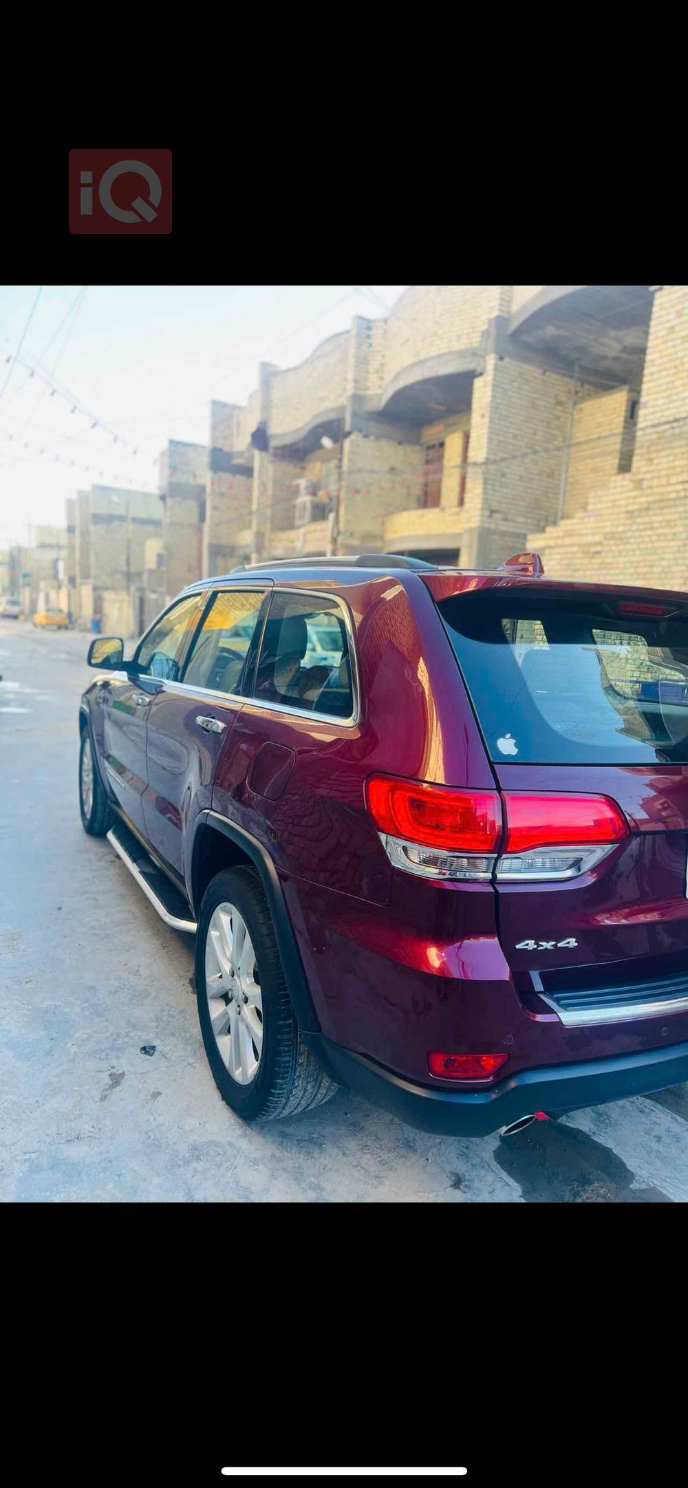 جیپ گراند شیرۆکی